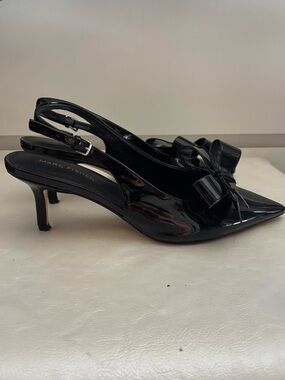 Marc Fisher Black Patent Slingback Pointed Pumps with Bow Accent